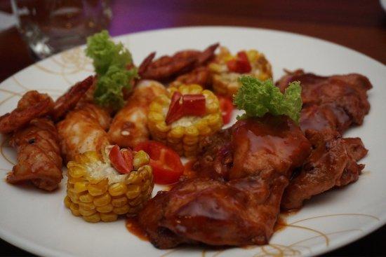 Alice Garden Cafe & Resto Bar